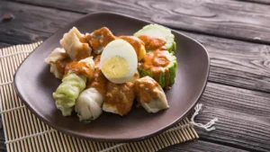 siomay camilan populer di indonesia